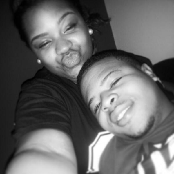 OMGG_itsMonet's tweet image. #tweetabondthatcantbebroken #andhow #shrugs! :*