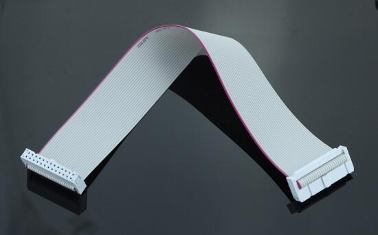 Androciti's tweet photo. 「26P両端コネクタ付リボンケーブル（長さ25ｃｍ」の販売を始めました。Raspberry PiのGPIOに繋げるために使用します。http://t.co/EvChWnv68Kをご覧ください。 http://t.co/YgVaMAdOKr