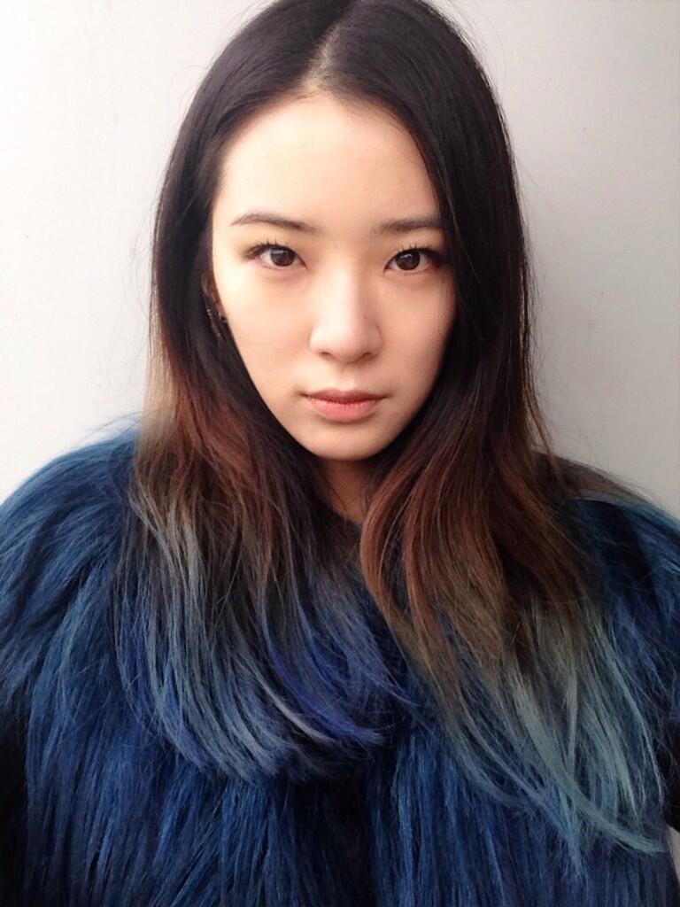 다양한 헤어컬러로 유명한 모델 아이린 | 인스티즈