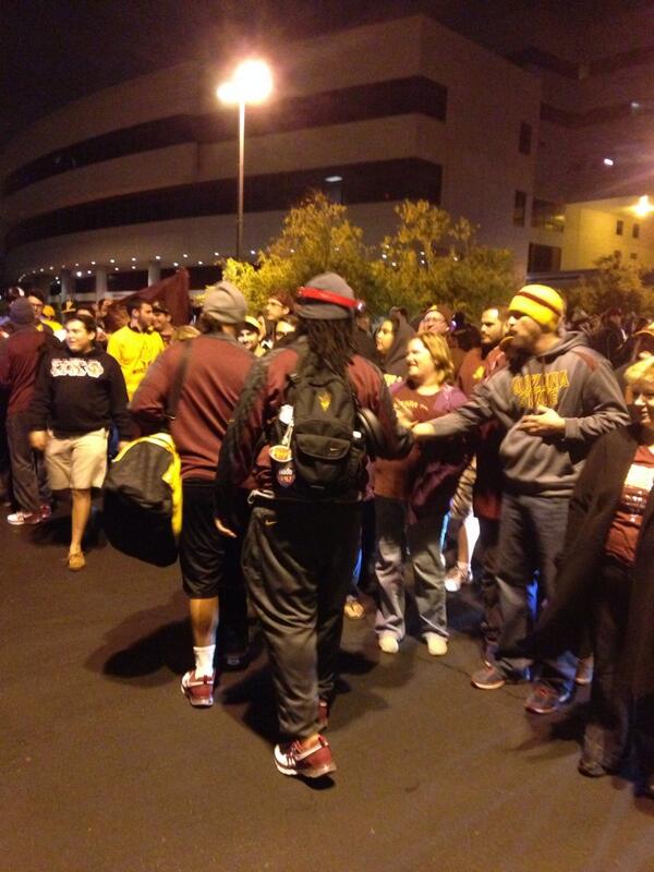 TimHealeyASU's tweet photo. On nearly 30 years traveling w/ASU football, this was a first: fans meeting the buses on our return from UCLA. http://t.co/afGnQG6D2c