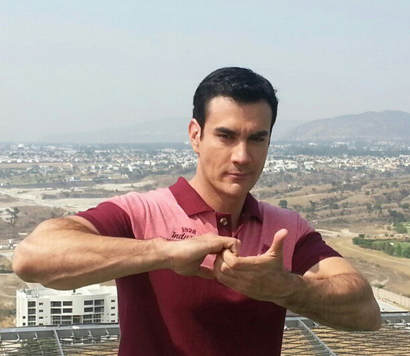 david zepeda _ დავიდ ზეპედა - Page 2 BZ0vmH3CMAA6Kn6