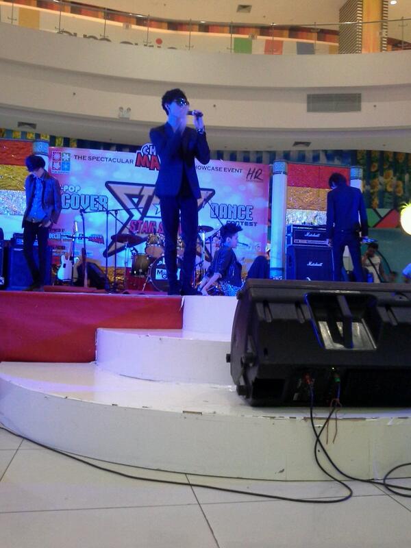 FavorAction's tweet photo. @Vin_FaVoR @Vid_4413 @BillyHarianto @D_QFaVoR lagu ke 2 http://t.co/eY0aYP2vmM