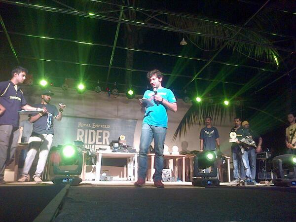 royalenfield's tweet photo. The Prize Distribution at #RiderMania2013 begins with @sidlal giving away awards to the Best Custom Bikes. http://t.co/EWv3Euki2o