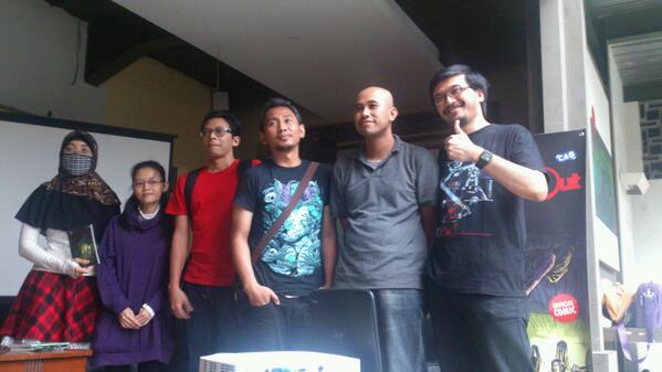 CAB_komik's tweet photo. Penutupan acara launching komik Dread Out @bccf_bdg http://t.co/NQvI0Udkr8