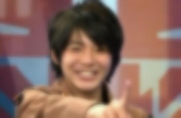 _____Ks___'s tweet photo. 　
　.
　
　.
　
　　　シ ｬ ｲ 番 長 金 子 桾

　　　　　　金 子 隼 也　/　Nr
　　　　　　Rt　▷　Follow

　'　彼 の 仔 が ポ ﾂ ﾘ と 涙 溢 し た　'
　
　.
　
　.
　
　.
　
　 http://t.co/m8xKiXuExg