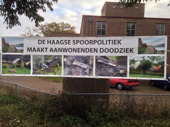 ronaveen01's tweet photo. #actie #goor #ongevallen #spoor #ramp http://t.co/Q84WLqWo5b