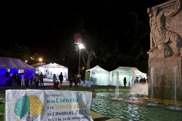 cienciacanaria's tweet image. #SCIC13 #Ciencia en la #noche' #MiniferiaTF supera expectativas. bit.ly/ImRZQx Álbum: bit.ly/1eqSrsE