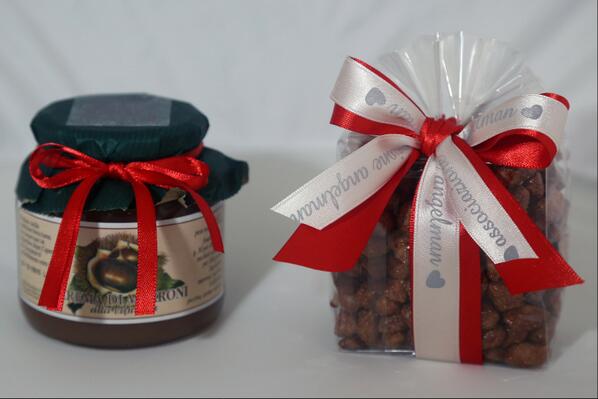 assAngelman's tweet image. I pensierini per #Natale di @assAngelman: sostenendo la #ricerca si regalano #prelibatezze!