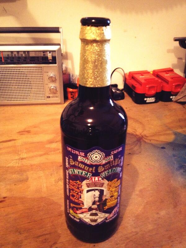 BeerBruthers's tweet image. Welcomed the winter with Sammy Smith.  Better every time.  #beerchat