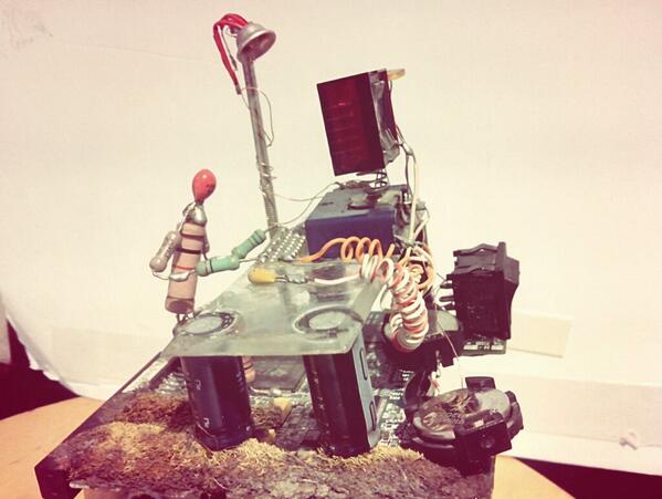 stranigiorni's tweet image. Super #coderdojobo oggi in Sala Borsa! :) @coderdojobo