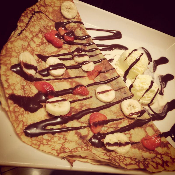 mybeirutnights's tweet photo. If @Arsenal win the league this season whoever RTs this can claim a free crepe at the end of the season from us #COYG http://t.co/cDEP7ANMjO