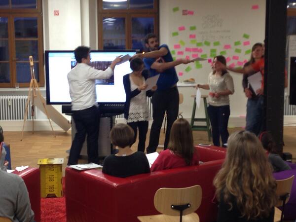 SusJamHD's tweet photo. jammer certificate time! #gsusjam w @mauroalex http://t.co/RA5VhPKMw4