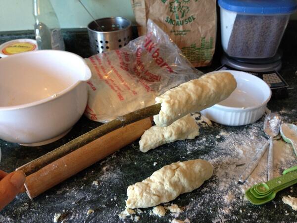 WolffTanya's tweet photo. Pre-making bannock http://t.co/dxhGAyaUZN