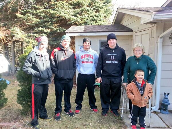 coachbfletch's tweet photo. Shout out to the @HorlickRebels @RebelAthletics who did yard work for an elderly alumni in need. #winning http://t.co/g6EUXbeVlo