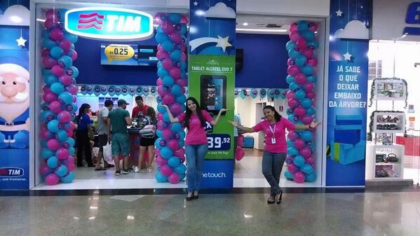 AndersonLima_21's tweet photo. Queremos tbm na nossa loja @veu_mota @jandiobezerra  @SantosNatanny @natiialencar @MlunaTIM @LPellussitim @rnevestim http://t.co/AqIMTDI9eJ