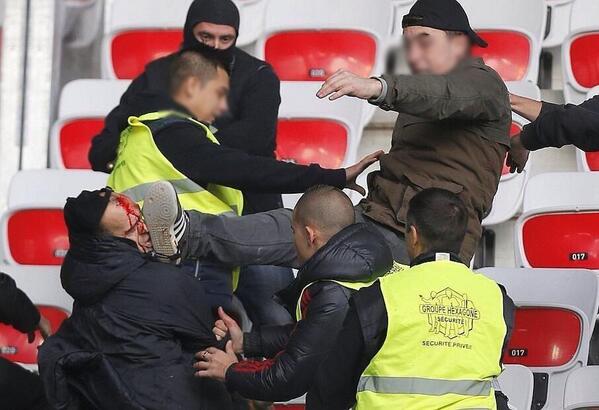Fouillasse's tweet photo. Belle frappe de l’extérieur du pied. C'est comma ça qu'il faut les tirer, les enfants. #OGCNASSE http://t.co/8YULmCunme