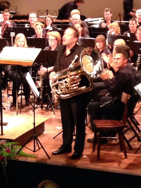 karelvansoest's tweet photo. Knap solowerk van Bart Deckers op tuba in Four Temperaments op Tuba tijdens concours #SemperUnitas http://t.co/v83jjOpQOt