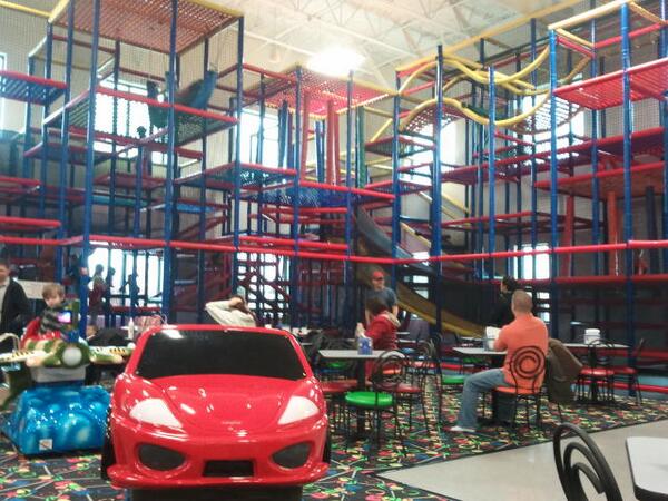 davephilips's tweet image. #insideactivity in the freezing #dfw