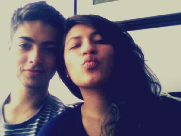Ginna_P's tweet photo. Desde siempre Juntos <3 <3 Lo amo @CarlosSalazare2 http://t.co/iQD5qg5gvR