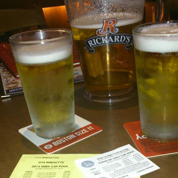 bethanybrown662's tweet photo. @simsy55 #greycup #ringette #sundayfunday http://t.co/l9IFjfkOg1