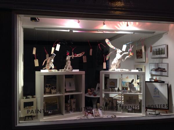 ArtyPulp's tweet image. My 3 hares are now at the Goldfish Bowl Gallery in Corsham :-)