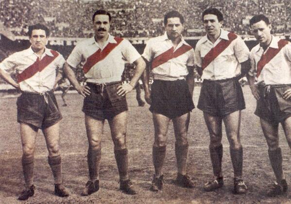 ELAVEDERAPINIA's tweet photo. @NehemiasMercau la alineacion de River llamado La Máquina, es considerado el mejor equipo de la historia del fútbol  http://t.co/Z3jAQItezq"