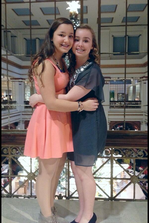 carolinesurges's tweet image. Wicked💚 #WalnutRoom @sjswanson10