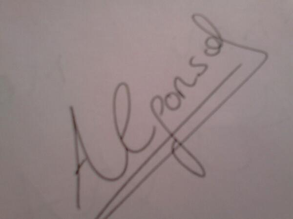 FC_MinabodeKiev's tweet photo. RT SI QUIERES CONSEGUIR EL AUTÓGRAFO DEL INTEGRANTE DEL EQUIPO @alfonsocarrero http://t.co/BS6FiFYXqA