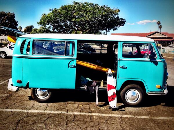 EyeShaka's tweet image. Sunday funday. #spreadstoke #barkboards #vw