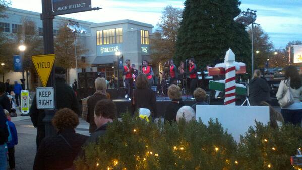 Great sounds from The Legacy! Incredible harmonies what a show to
kick off the season!