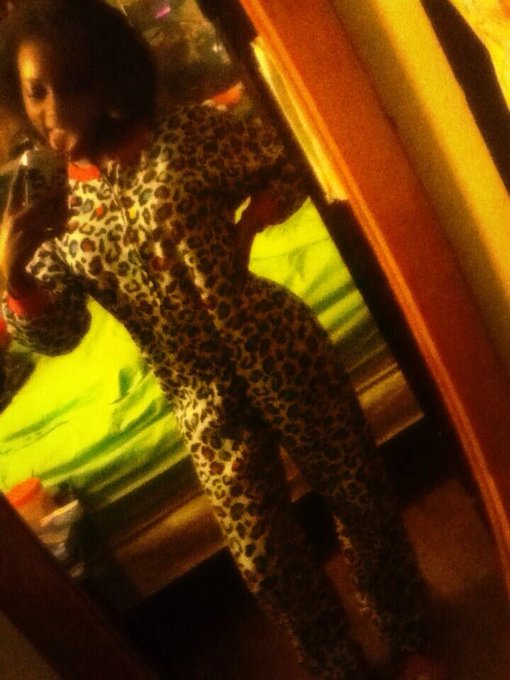 Watch RestUpDaddy ❤️🌎's leaked NSFW photo on TwXstars