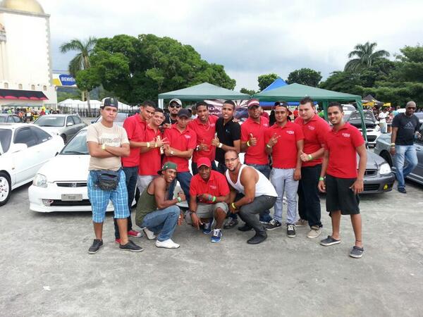 hondasquad's tweet photo. Lleno total con todos los clubes de @claupa507 y @blast_force http://t.co/PZWDmocj0n
