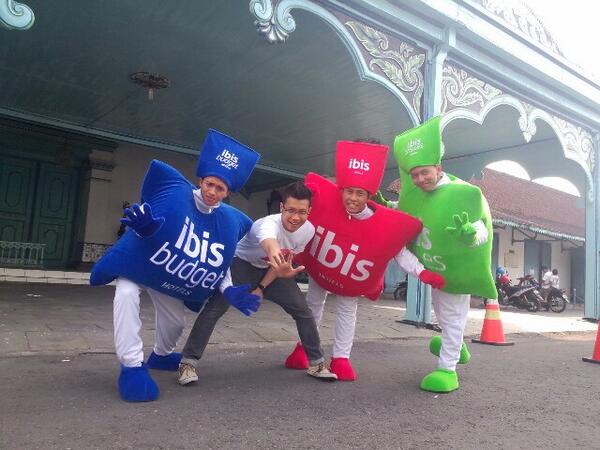 Ibissolo (@ibissolo2) on Twitter photo 3 mascot of Ibis Family went to Keraton Kasunanan Surakarta #ibispillowhunt 3 mascot of Ibis Family went to Keraton Kasunanan Surakarta #ibispillowhunt