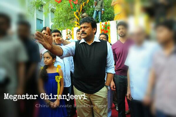Annayya_Chiru's tweet photo. Pakka ki jaragandamma ...ma annayya
vastundadu .. inka chusukundam evadi dammu craze entho http://t.co/qV3sTpTSgL