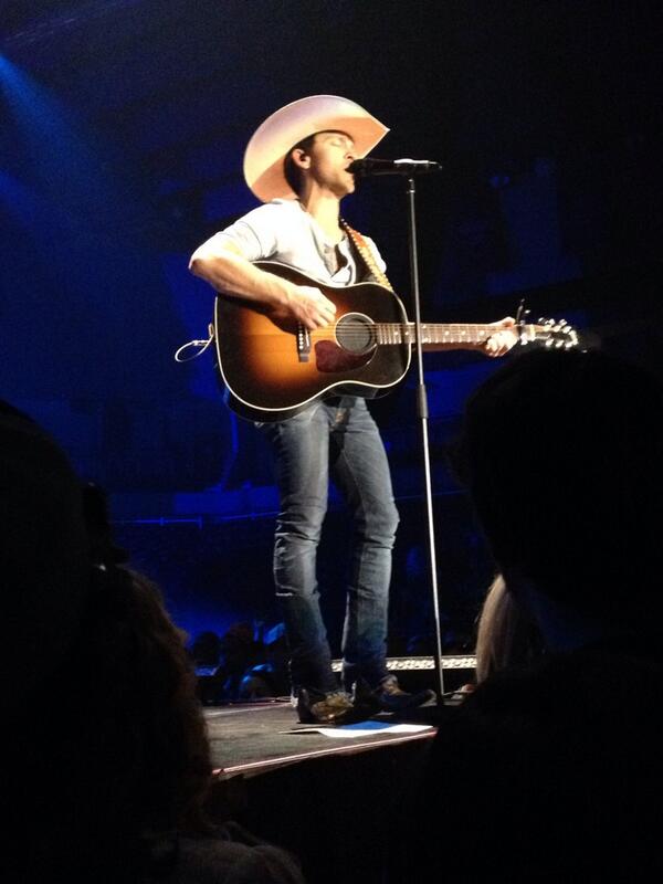 HannaDahlen's tweet image. The best concert I have ever been to! Thank you @JustinColeMoore #scheelsarena #OffTheBeatenPathTour