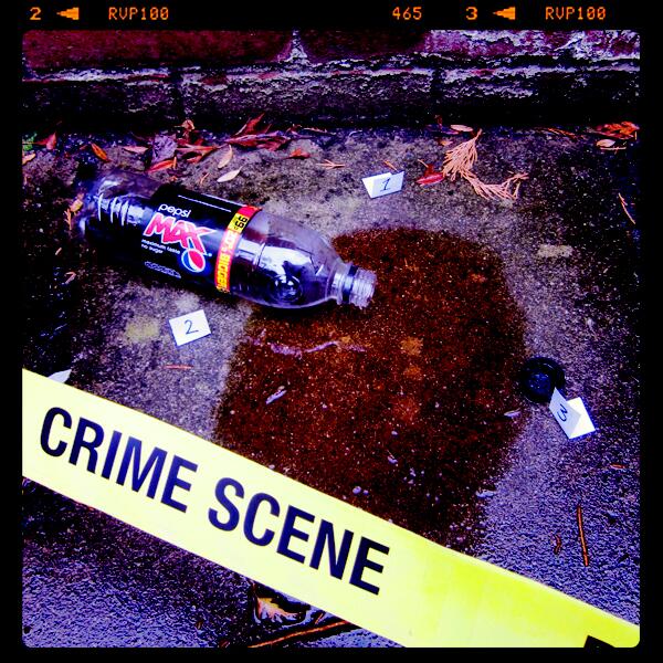 PepsiUK's tweet photo. Spilling your mate's MAX is a serious offence #MAXdown http://t.co/inY1a8wQ8e