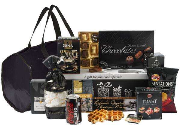 REPROTEX2012's tweet photo. #Kerstpakket goedgevulde sporttas € 20,00 ex BTW
verkoop@reprotex.nl @REPROTEX2012 http://t.co/hxFBGkhN6w