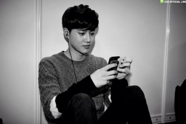 exogunners's tweet photo. "EXOGlobal: [OFFICIAL] 131125 EXO Line Update - Suho http://t.co/X399NR6wSa"