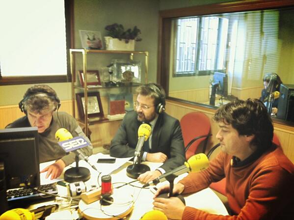 En la <a href="/Cadenaser_espa/">Cadenaser_españa</a> #Soria esta <a href="/EduMunilla/">Eduardo Munilla</a> con <a href="/Numanguerrix/">Numanguerrix</a> hablando de la cuenta <a href="/joveninsoria/">Joven In Soria</a> de <a href="/Caja_Rural/">Caja Rural de Soria</a>