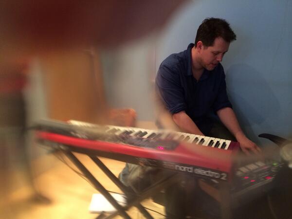 stevankrakovic's tweet photo. @paulmosley playing synths for @bobbing ... http://t.co/FO13HDvmaI