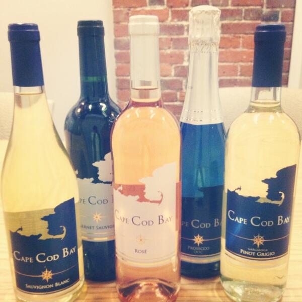 CapeCodBayWines's tweet photo. The perfect variety to go with your #Thanksgiving dinner #CapeCod #CapeCodBayWines http://t.co/AieM0jKnDh