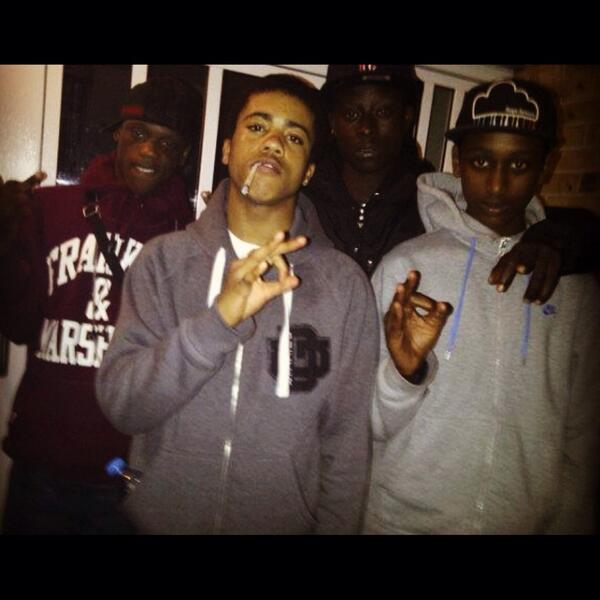 Mubz_hrb's tweet photo. gang 💯 http://t.co/gZoaciMaSk