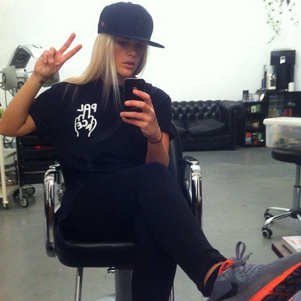 BLOODMIX_'s tweet image. @AmberWoodLondon Looking Awesome in her #MADE2CREATE Cap.