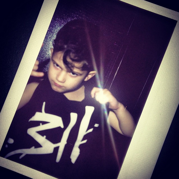 BLOODMIX_'s tweet image. Alfie B. Rocking out in #MADE2CREATE!