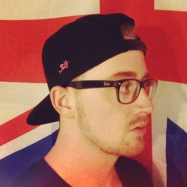 BLOODMIX_'s tweet image. @_TomMac Repping the Nation and The #MADE2CREATE Cap.
