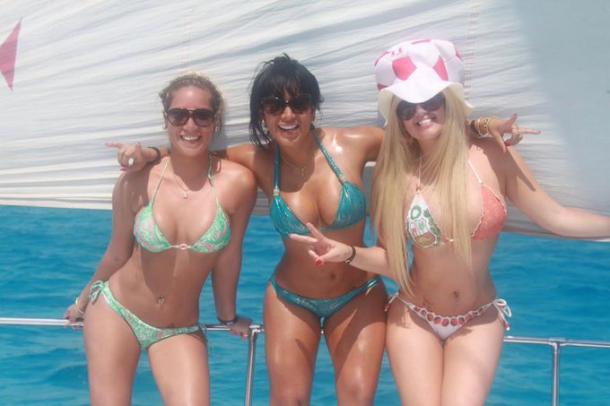 Y salio el sol, imaginariamente deber&iacute;a estar as&iacute; con las chicas... http://t.co/0tyV4Ni9bo<a href="/tag/leysifotos"class="tags"><span>#leysifotos</span></a>