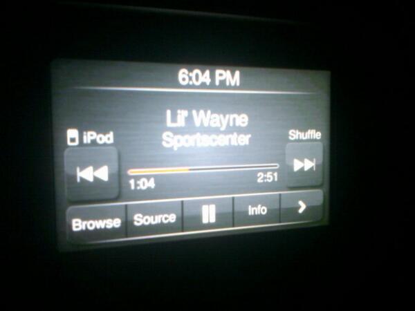 kennyonthebump's tweet image. Cover my tracks like butter so where the bread be??? @esemvalor #Dedication2