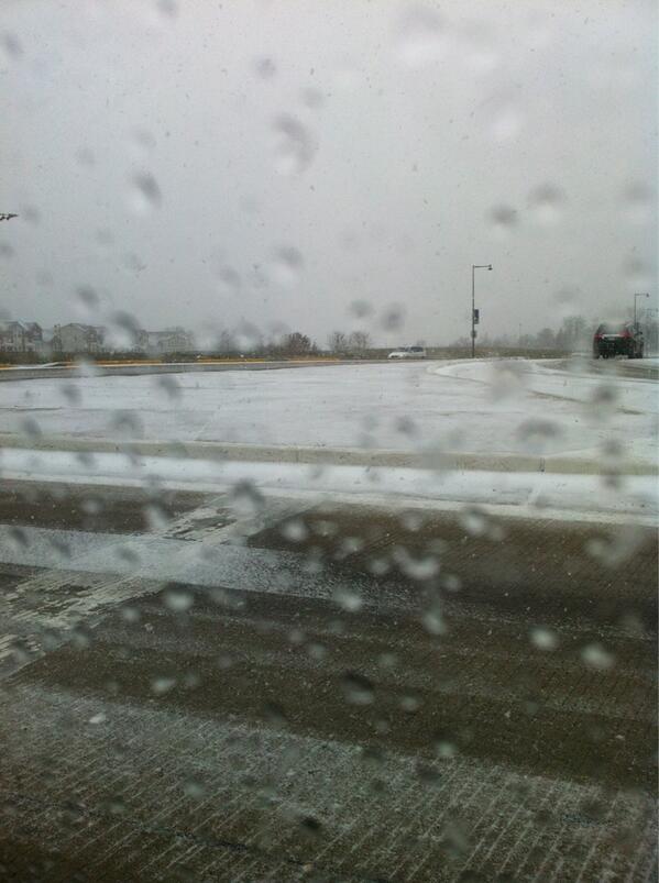 ilikebeingsmart's tweet image. First decent snow of the year, driving fun abound! #snowisoverrated