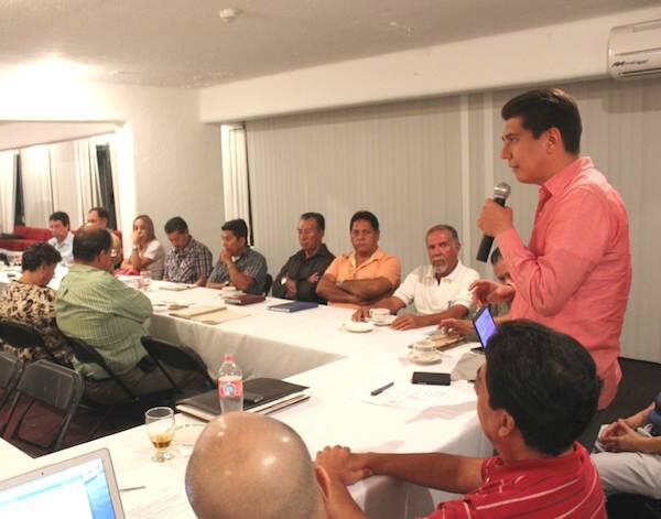 Recopila <a href="/ArcosCatalan/">David Catalan-Arcos</a> opiniones p/ integrar reformas a la ley de Desarrollo Urbano #Guerrero bit.ly/1jCsvuJ