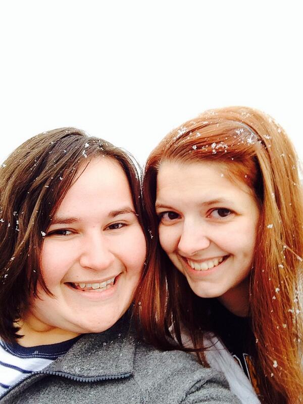 Devanni_589's tweet image. #snowflakes #bestfriends